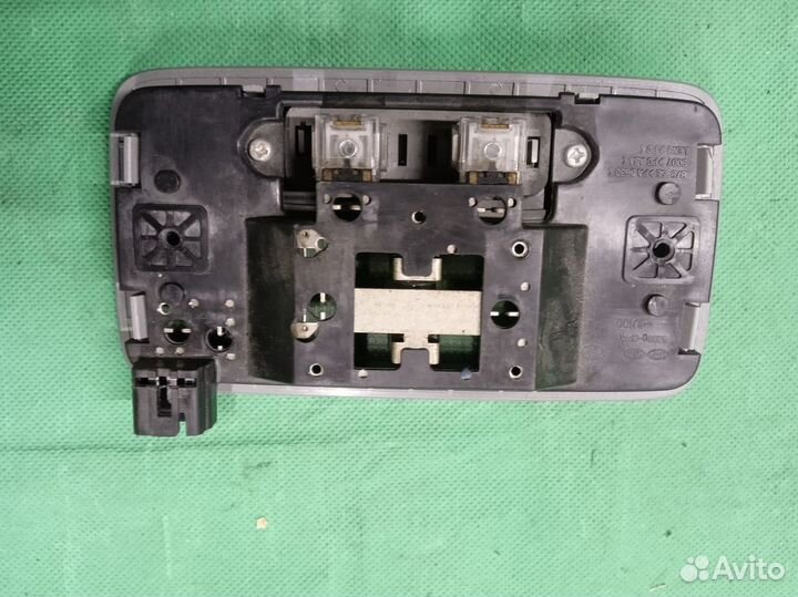 KIA Sorento XM Плафон салона средний