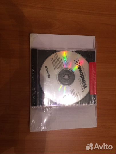 Microsoft Windows 95 нераспокованая новая,Лицензия