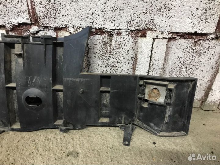 Усилитель бампера задний Volvo S80 седан 2.5 2004