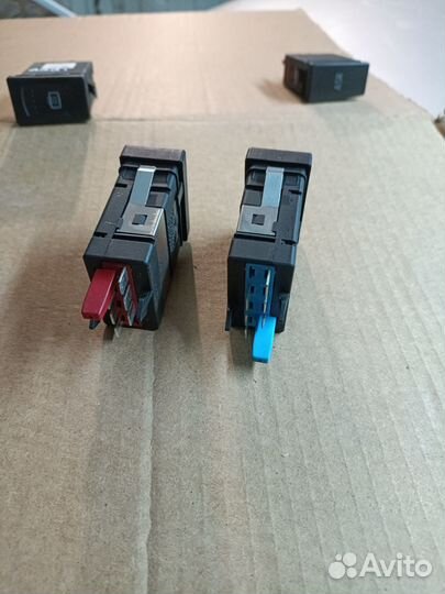 Кнопка подогрева сидений Volkswagen Passat B5+