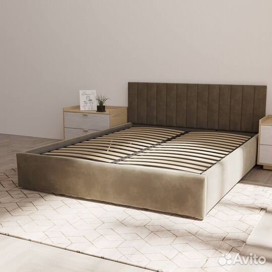 Кровать с подъёмным механизмом и матрасом