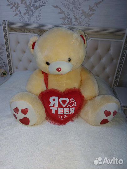 Плюшевый медведь