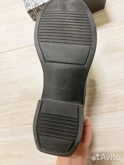 Туфли лоферы 37