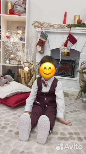 Нарядный брючный костюм