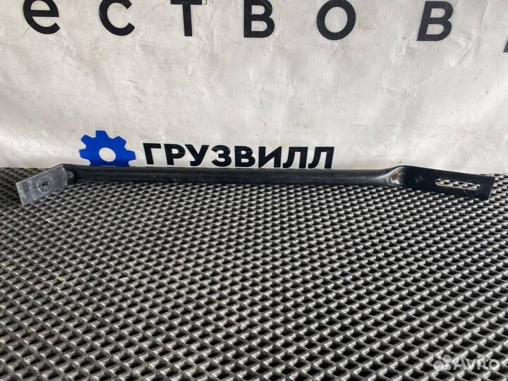 Кронштейн спойлера Renault T 7482217546