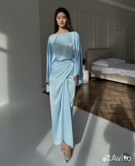 Костюм атласный шелковый женский