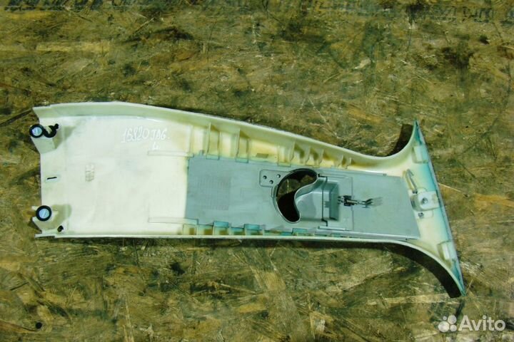 Jaguar XF Обшивка стойки средней левой