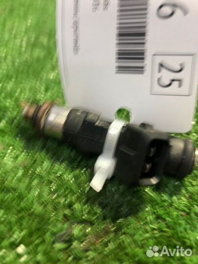 Форсунка топливная Ford Fiesta iqje 2016