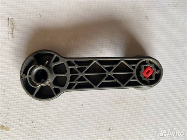 Ручка стеклоподъемника Ford Focus