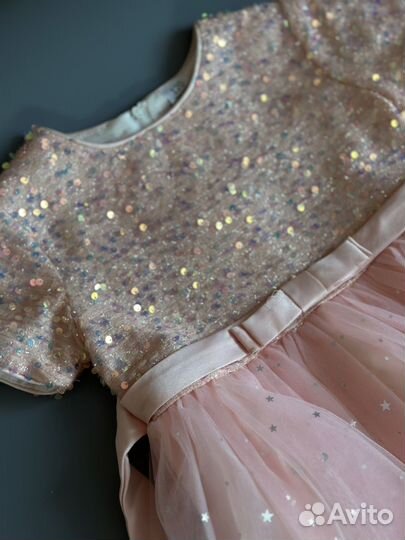 Платье нарядное для девочки 110 116