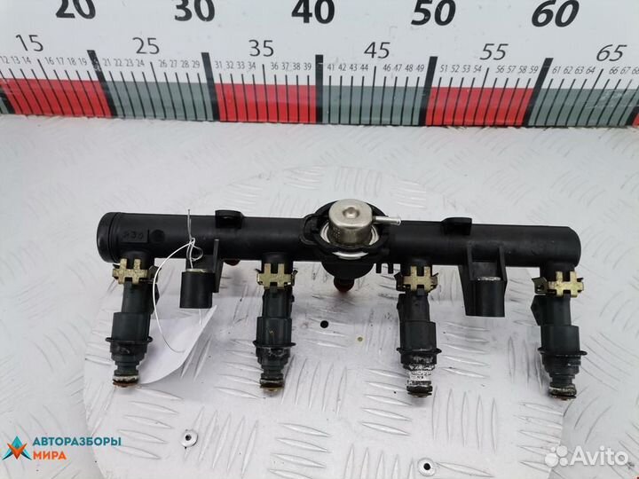 Форсунка Volkswagen Polo 3 2000 030906031J