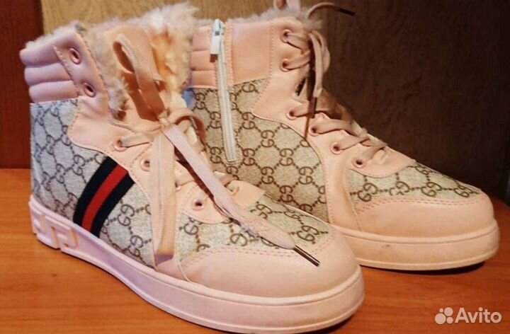 Кросовки, джинсы