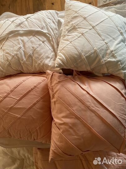 Комлект в кроватку детского пастельного белья