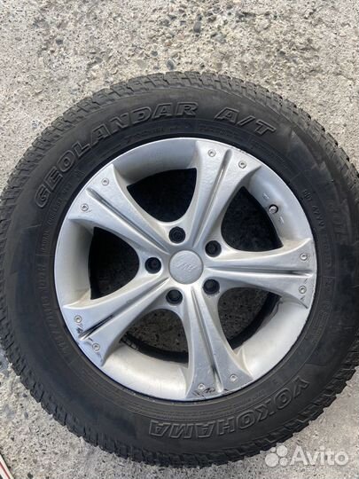 Yokohama Geolandar A/T G015 215/70 R16