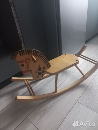 Детская лошадка качалка