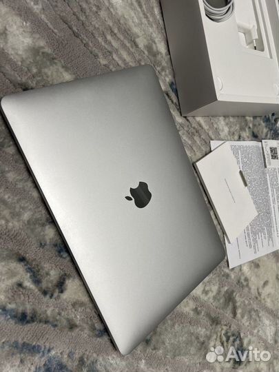 Apple MacBook Pro 13 2022 m2