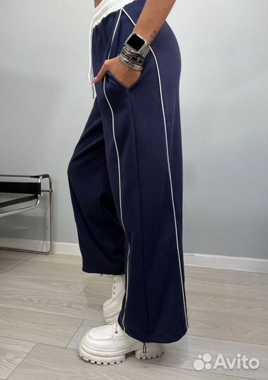 Спортивные штаны свободного кроя