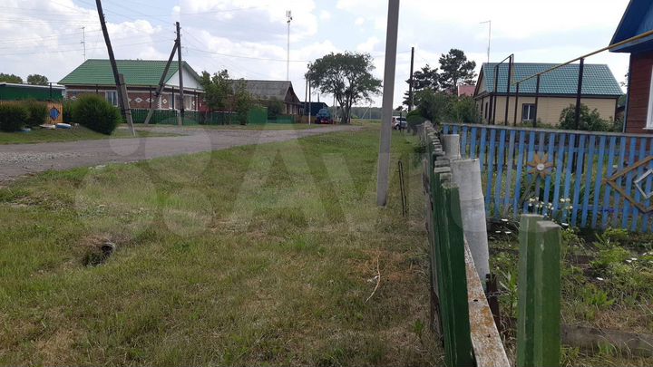 Дом 27,3 м² на участке 6,6 сот.