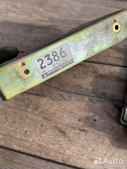 Блок управления двигателем Mitsubishi Carisma 1.6