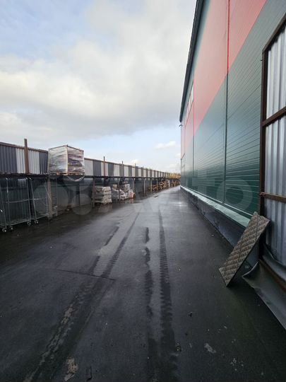 Склад, 1943 м²