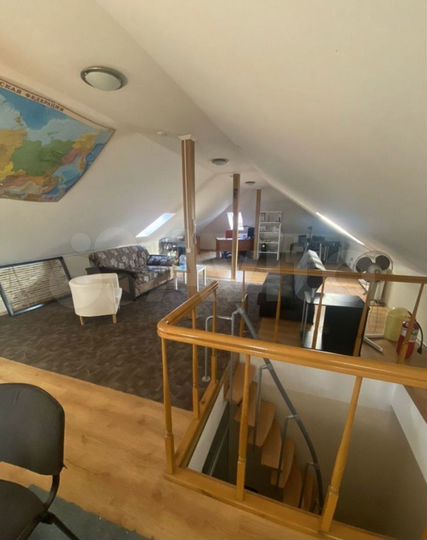 Помещение под офис, студию, мастерскую 63 м²