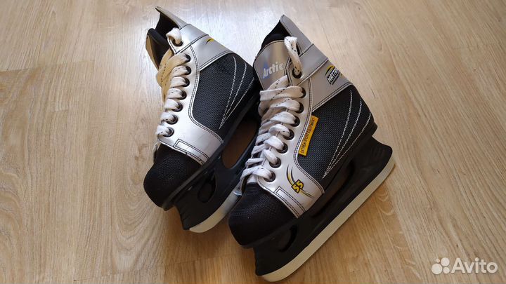 Коньки хоккейные детские 35 размер