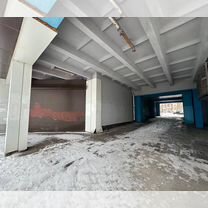 Сдается в аренду помещение свободного назначения в цокольном этаже на первой линии в отличной локаци