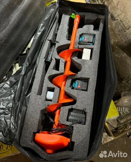 Шуруповерт ледобур+шнек+сумка Makita (Арт.74703)