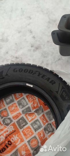 Goodyear UltraGrip Ice SUV 265/60 R18