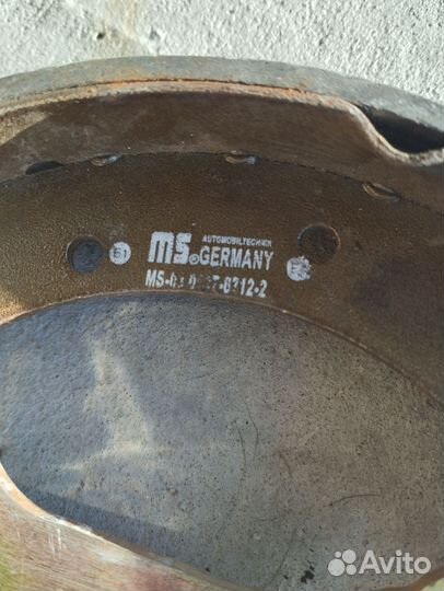 Тормозные колодки рено