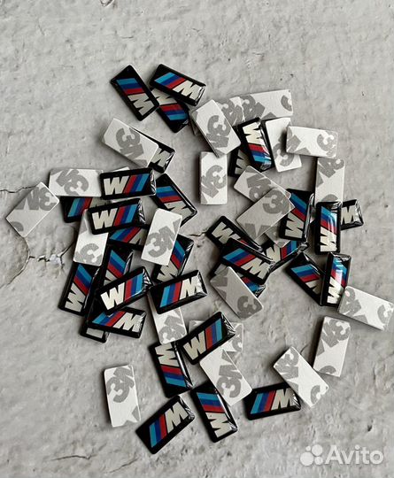 Значок / логотип / наклейка M BMW в диски