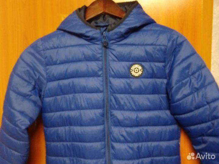 Куртка демисезонная. Утеплённая.на мальчика