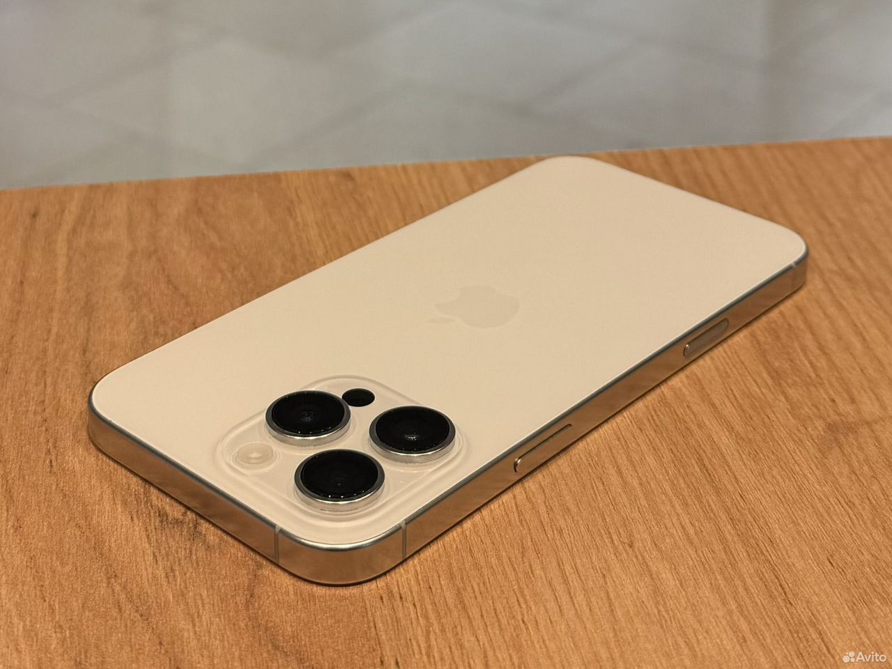iPhone 16 Pro Max, 256 ГБ, SIM + eSIM