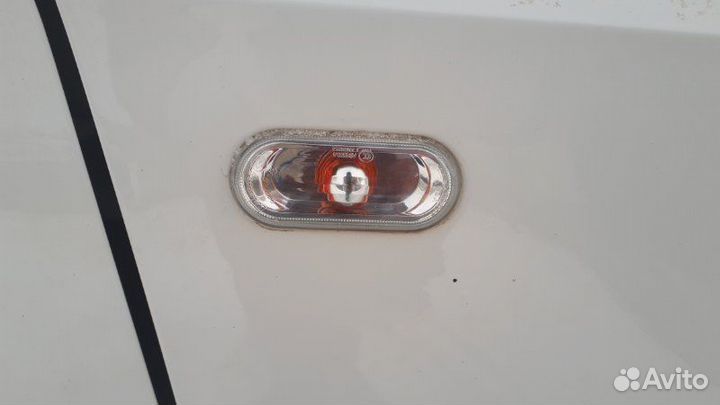 Указатель поворота правый Volkswagen Polo 612 cfna