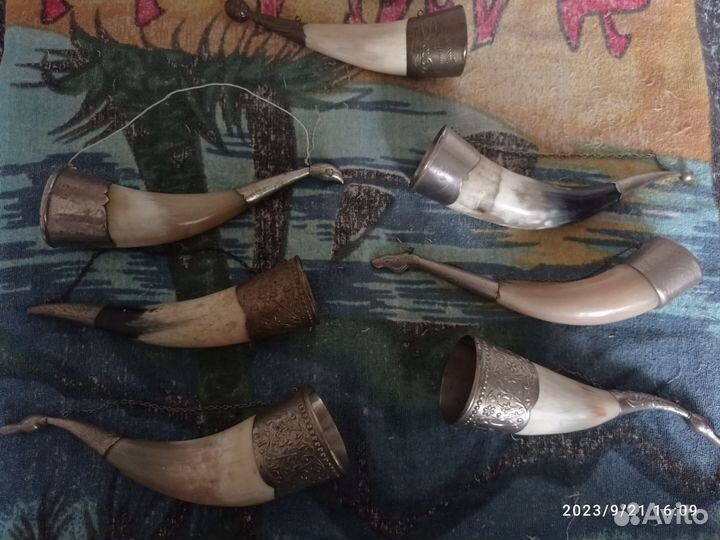 Рога декоративные для вина