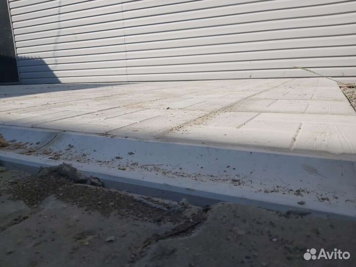 Укладка тротуарной плитки брусчатки бордюров