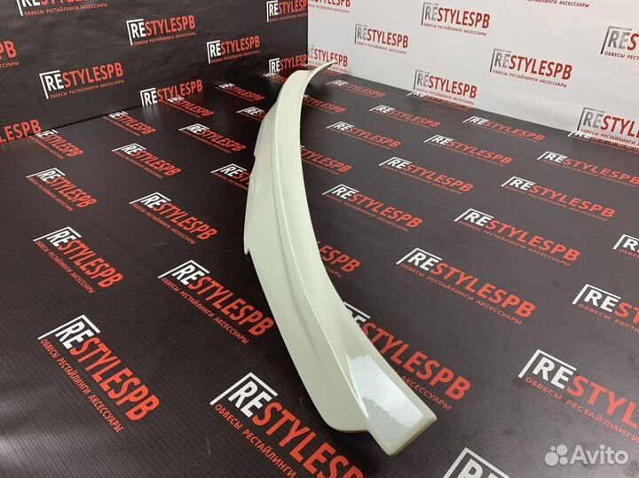 Спойлер Под стекло Lexus LX570 с16г Wald Jnm1B0