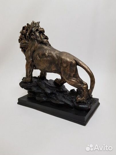 Лев статуэтка