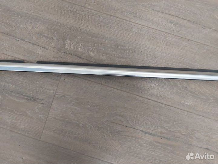 Накладка двери задняя правая Mercedes S 500 4Matic