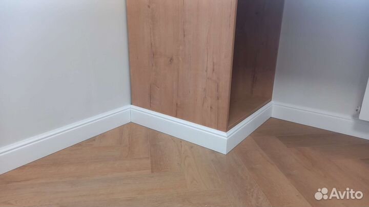 Установка плинтусов, молдинга,хайвуд и.т.д