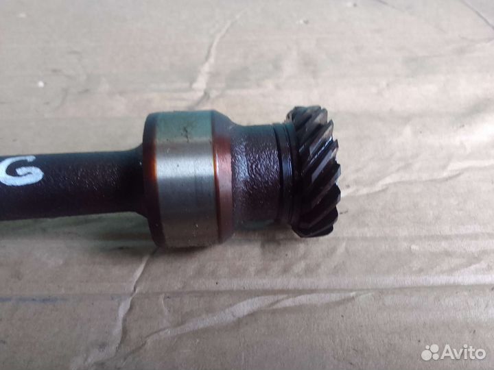 Промежуточный вал 1.8 ARG Volkswagen Passat B5