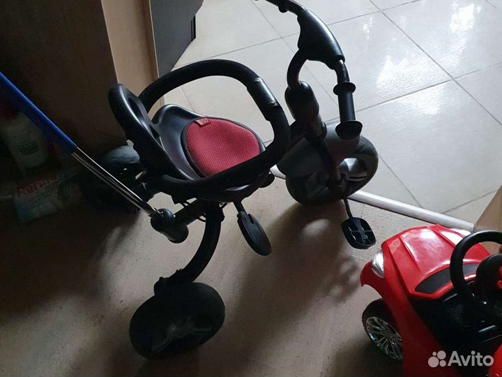 Детский велосипед трехколесный с ручкой