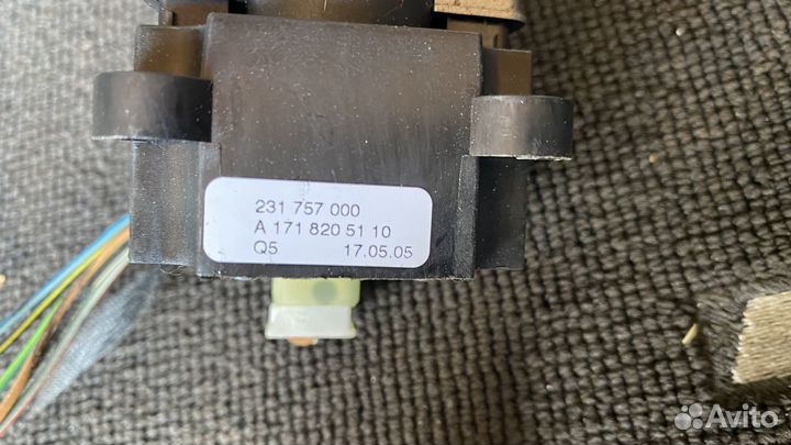 Джостик регулировки зеркал на Mercedes R171 SLK