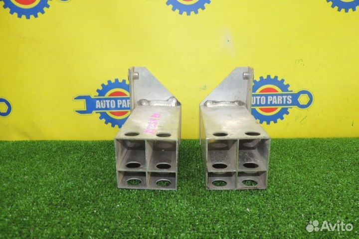 Жесткость бампера передний Toyota Crown azsh20