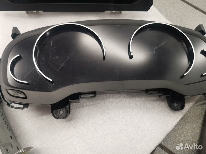 BMW X4 G02 F26 щиток приборов магнитола дисплей