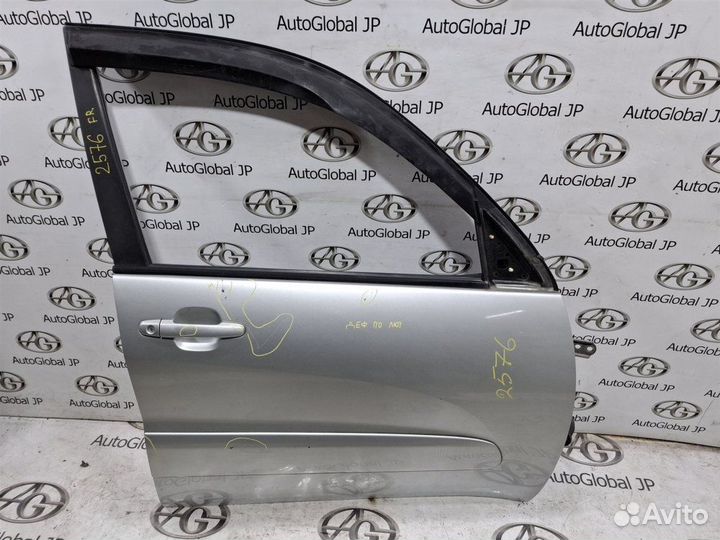 Дверь передняя правая Toyota RAV4