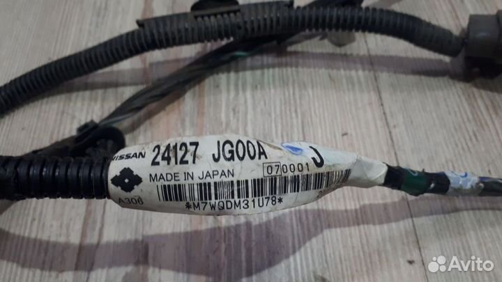 Проводка двери коса Nissan X-trail T31 Лев