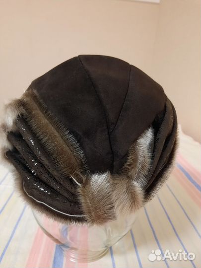 Шапка женская замшевая