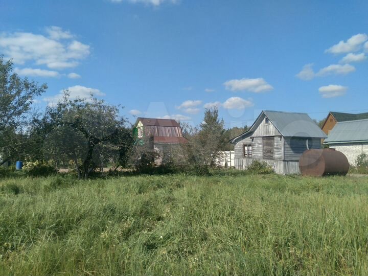 Дача 17 м² на участке 8 сот.