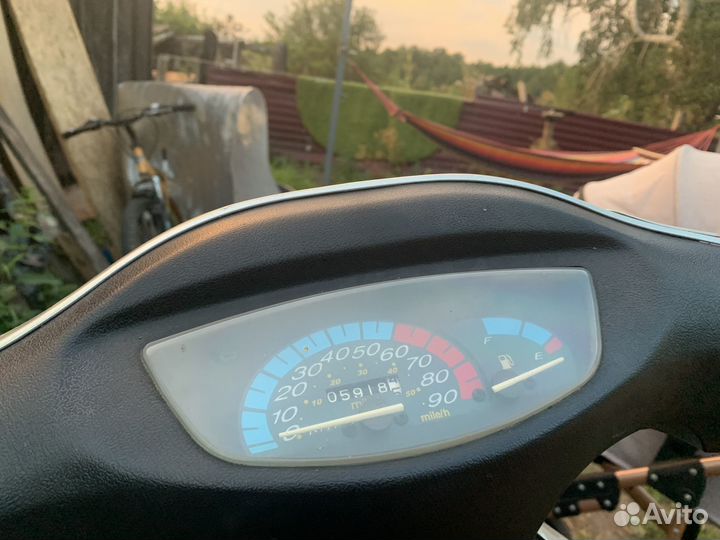 Скутре geely